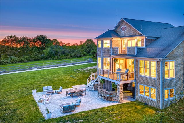 3333 Main Road, Tiverton, RI 02878