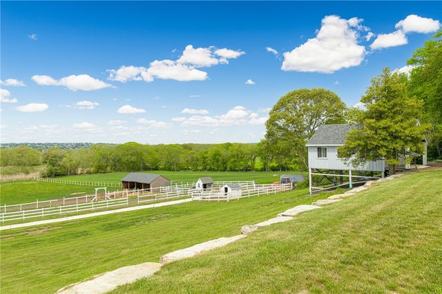 3333 Main Road, Tiverton, RI 02878