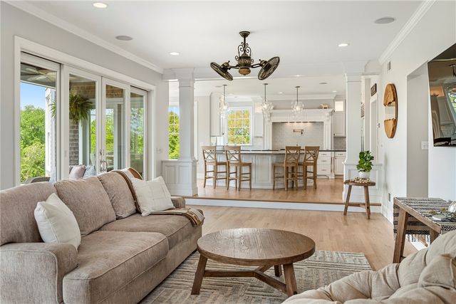 3333 Main Road, Tiverton, RI 02878