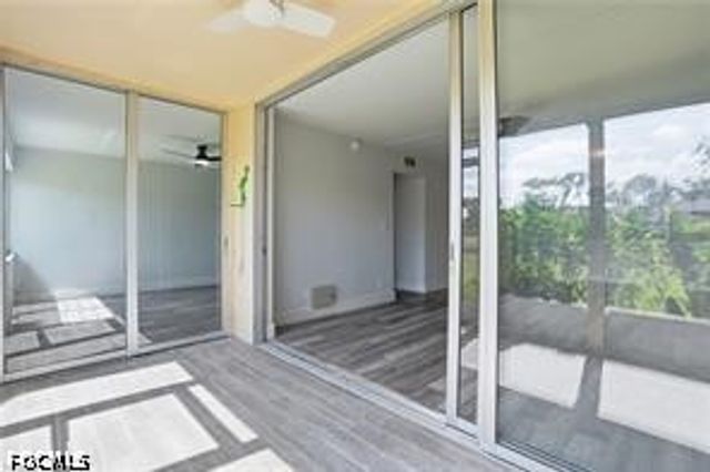 1085 Forest Lakes DR 8102, Naples, FL 34105