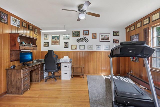 17 E Valley ROAD, Beloit, WI 53511