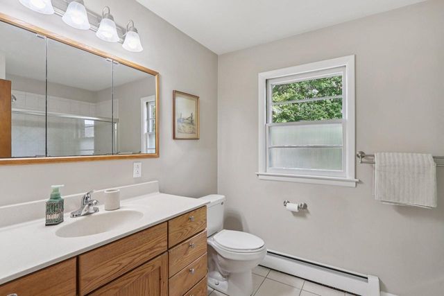 17 E Valley ROAD, Beloit, WI 53511