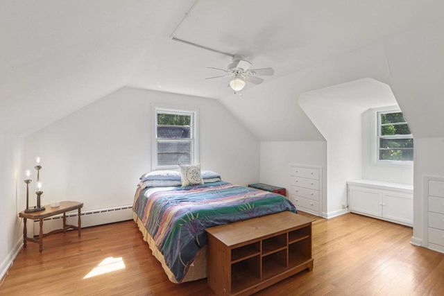 17 E Valley ROAD, Beloit, WI 53511