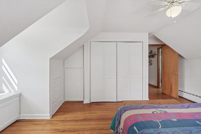 17 E Valley ROAD, Beloit, WI 53511