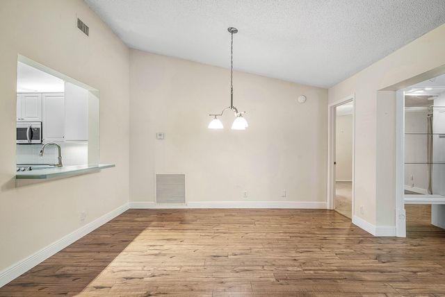 241 DEL RIO Boulevard, Boca Raton, FL 33432
