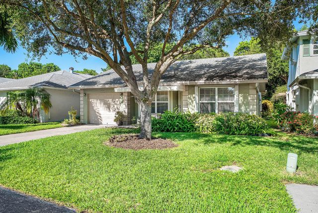 241 DEL RIO Boulevard, Boca Raton, FL 33432