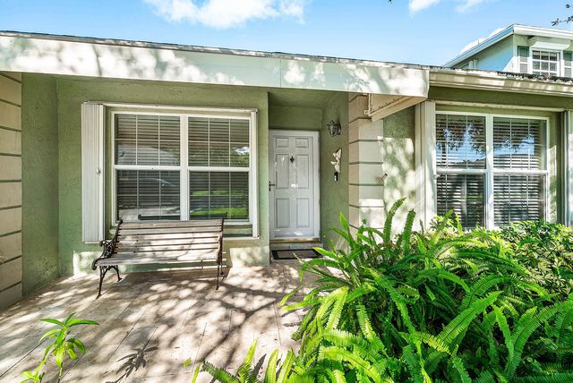 241 DEL RIO Boulevard, Boca Raton, FL 33432