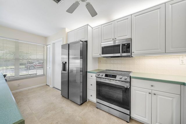 241 DEL RIO Boulevard, Boca Raton, FL 33432