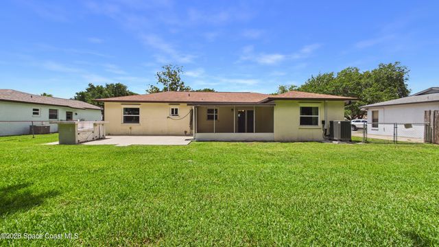 1964 W Shores Road, Melbourne, FL 32935