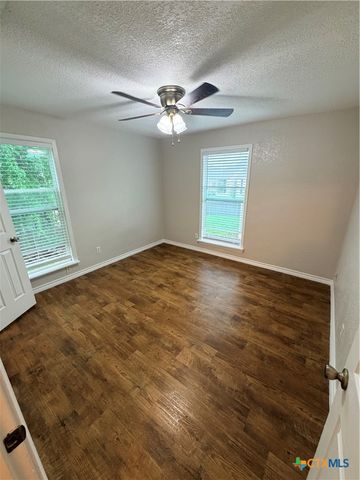 208 Uhland Road 3, San Marcos, TX 78666