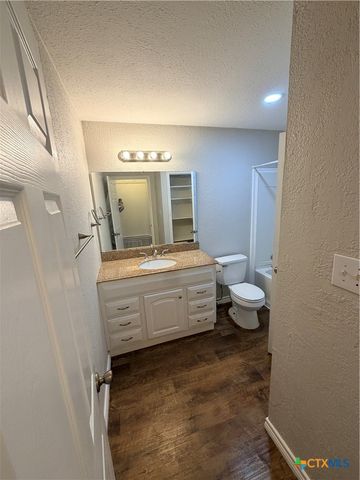 208 Uhland Road 3, San Marcos, TX 78666