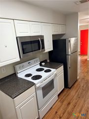 208 Uhland Road 3, San Marcos, TX 78666