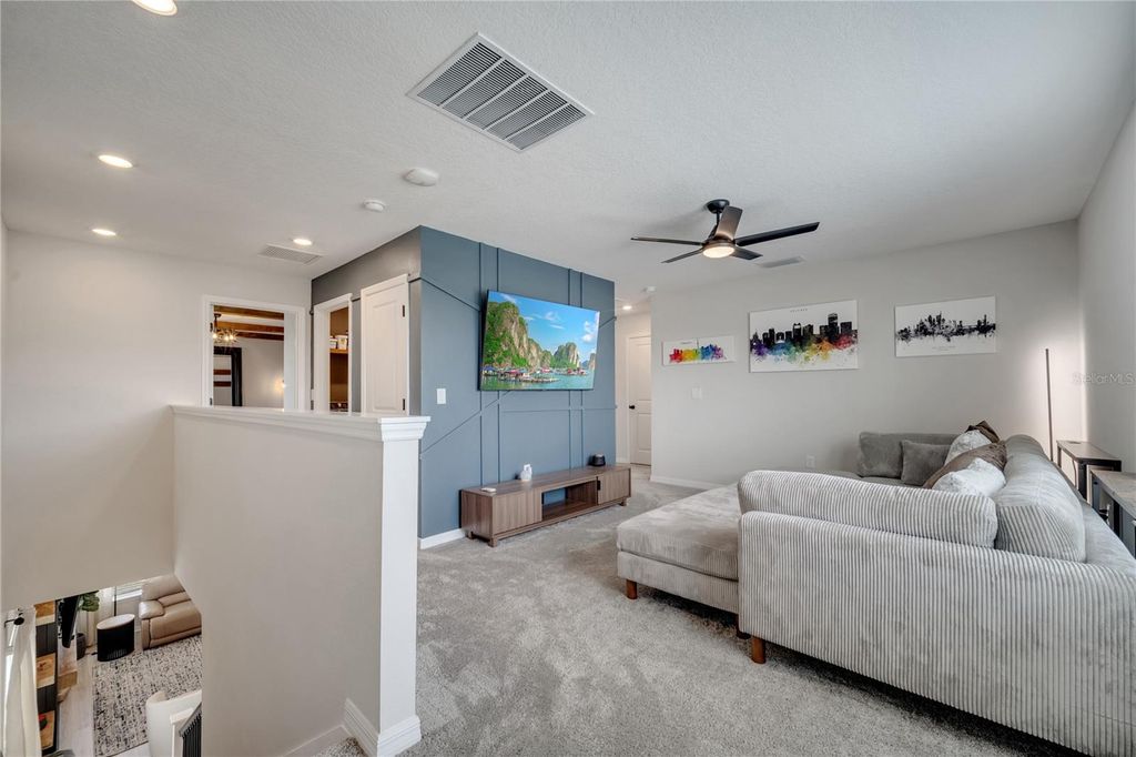 Image 24 of property listing at 10836 WATERWOOD ALLEY, Orlando, FL 32829