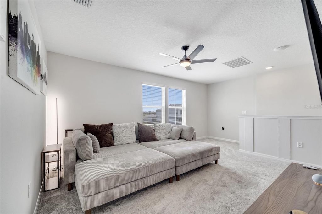 Image 36 of property listing at 10836 WATERWOOD ALLEY, Orlando, FL 32829