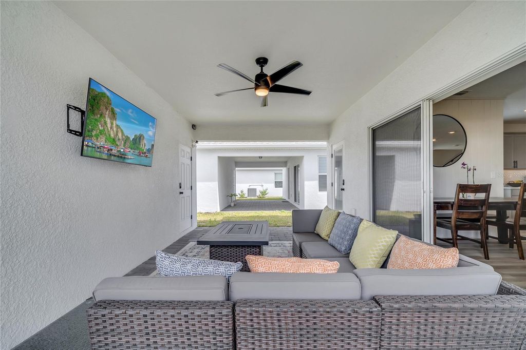 Image 46 of property listing at 10836 WATERWOOD ALLEY, Orlando, FL 32829