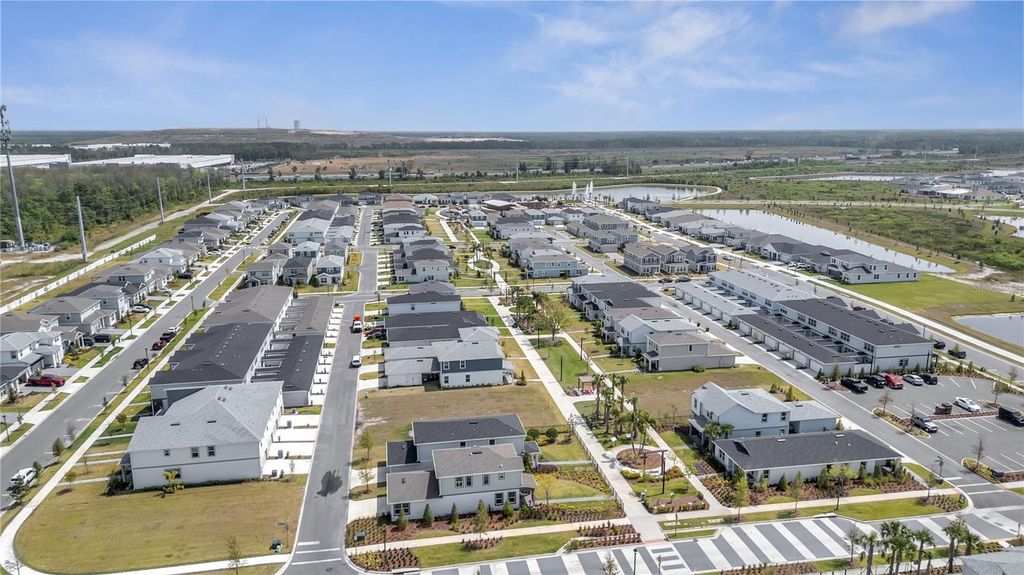 Image 52 of property listing at 10836 WATERWOOD ALLEY, Orlando, FL 32829