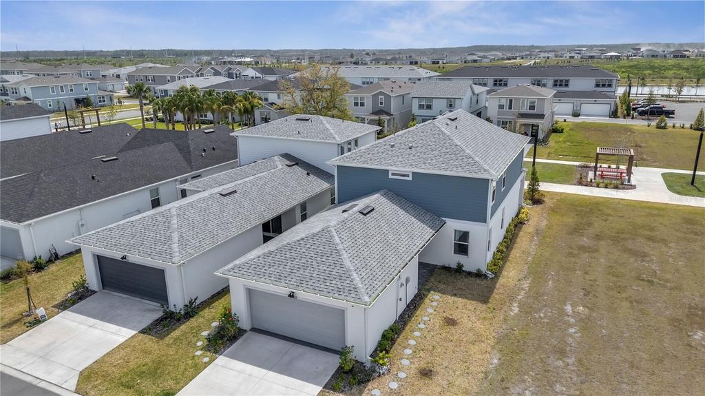 Image 54 of property listing at 10836 WATERWOOD ALLEY, Orlando, FL 32829