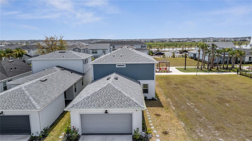 Image 55 of property listing at 10836 WATERWOOD ALLEY, Orlando, FL 32829