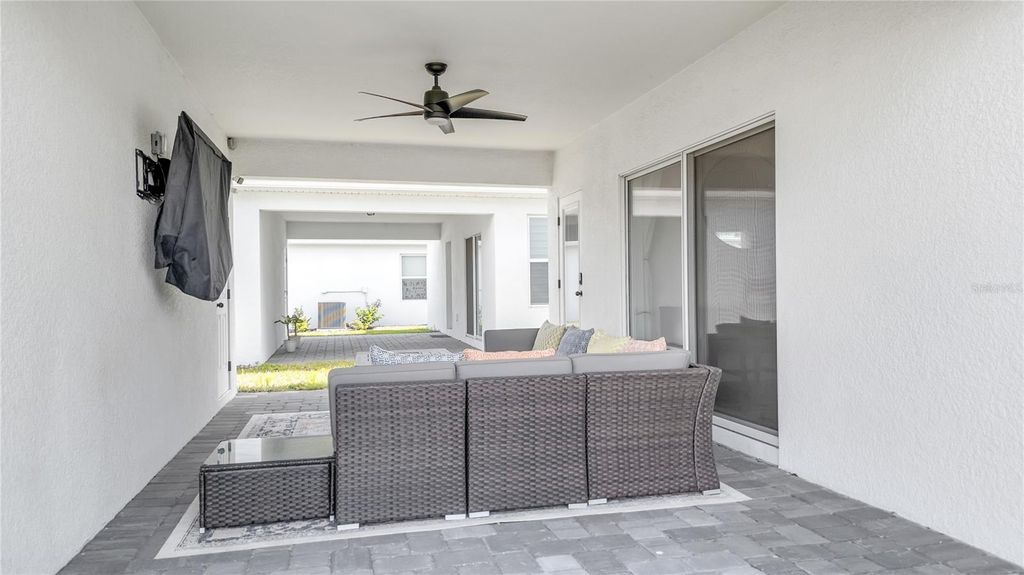 Image 57 of property listing at 10836 WATERWOOD ALLEY, Orlando, FL 32829