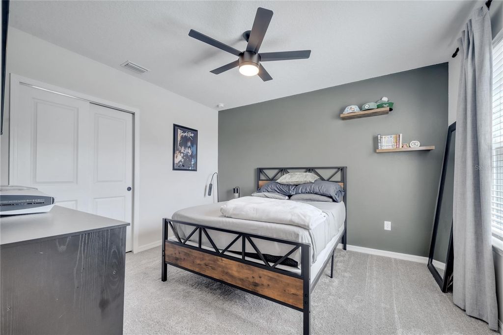 Image 9 of property listing at 10836 WATERWOOD ALLEY, Orlando, FL 32829