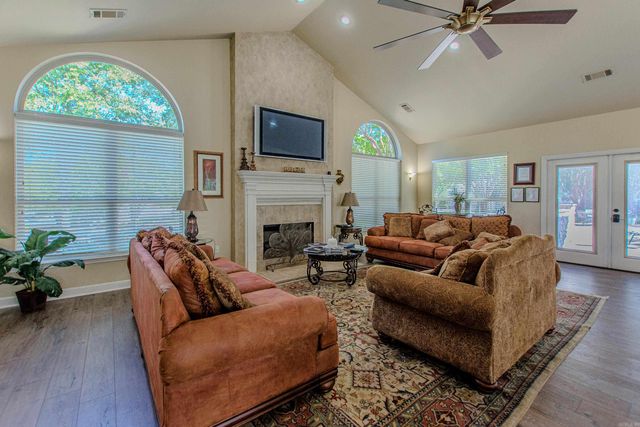 194 Mountain Terrace Circle, Maumelle, AR 72113