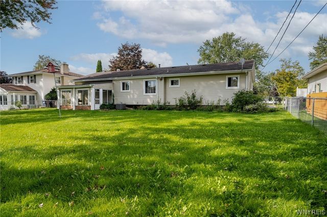 12 Rocklea Drive, Gates, NY 14624