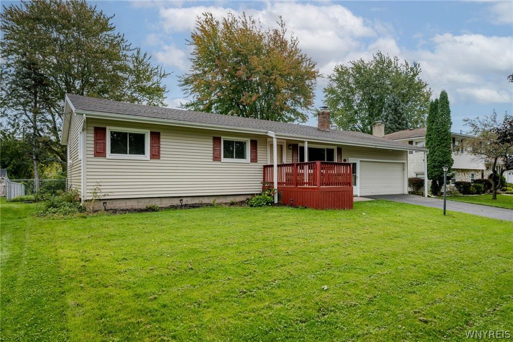 12 Rocklea Drive, Gates, NY 14624