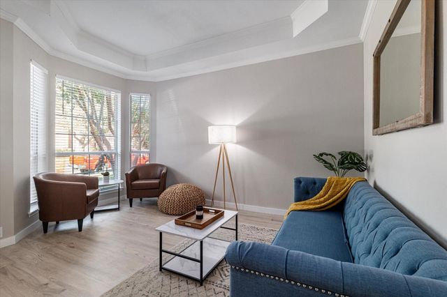 1318 Pinehurst Drive, Lewisville, TX 75077