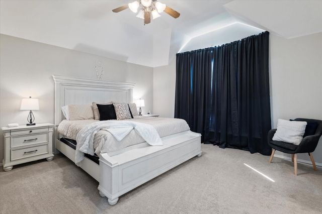 1318 Pinehurst Drive, Lewisville, TX 75077