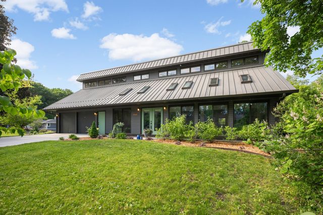 1170 Evergreen Lane N, Plymouth, MN 55441