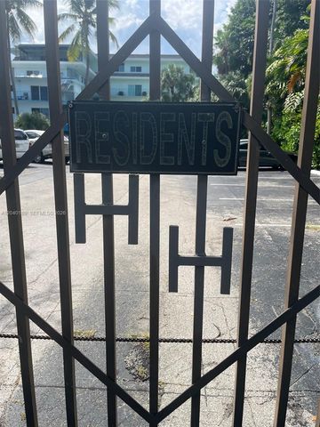 2539 S Bayshore Dr 320A, Miami, FL 33133