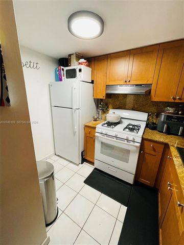 2539 S Bayshore Dr 320A, Miami, FL 33133