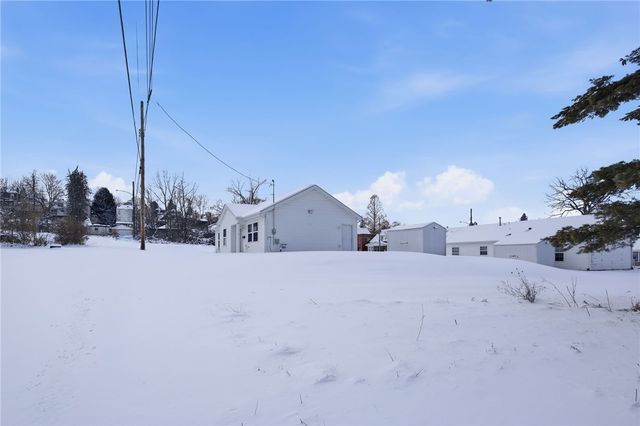 508 Fern Aly, Duquesne, PA 15110