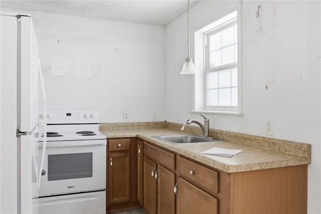 508 Fern Aly, Duquesne, PA 15110