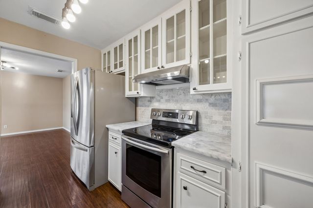 273 Greenview Lane, Van Alstyne, TX 75495