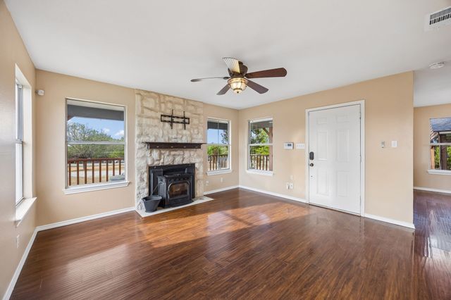 273 Greenview Lane, Van Alstyne, TX 75495