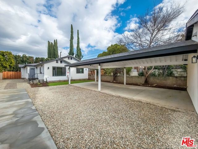 94 S Vinedo Avenue, Pasadena, CA 91107