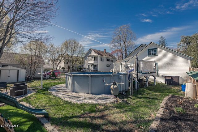 38 1st Avenue, Broadalbin, NY 12025