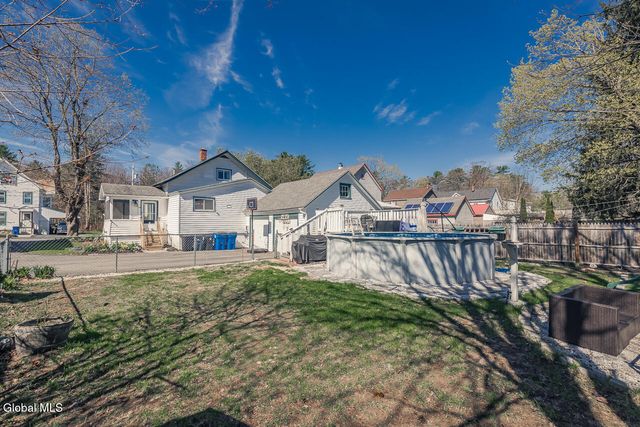 38 1st Avenue, Broadalbin, NY 12025