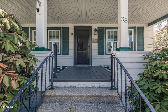 38 1st Avenue, Broadalbin, NY 12025