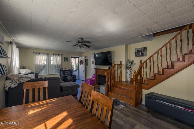 38 1st Avenue, Broadalbin, NY 12025