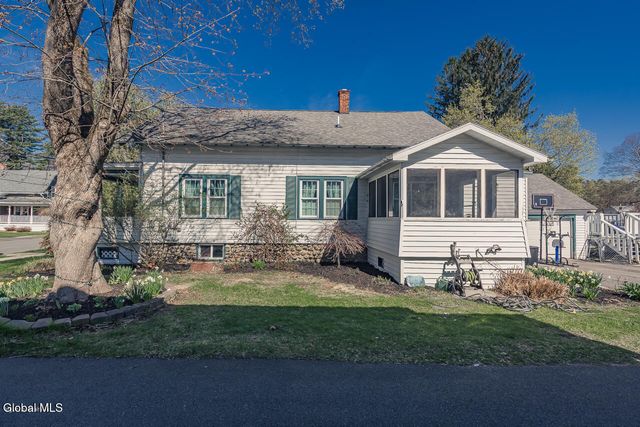 38 1st Avenue, Broadalbin, NY 12025