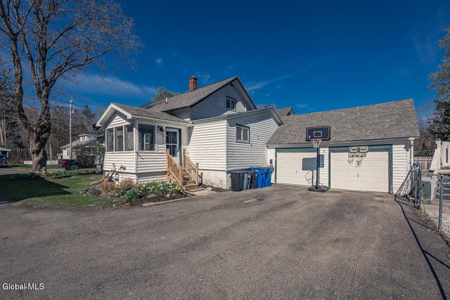 38 1st Avenue, Broadalbin, NY 12025