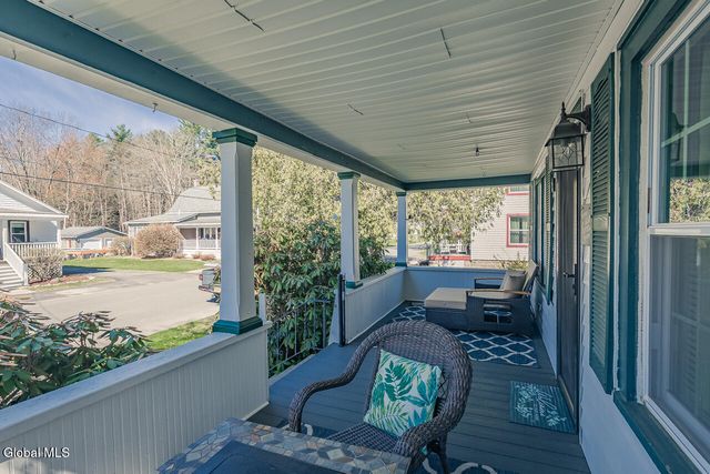 38 1st Avenue, Broadalbin, NY 12025