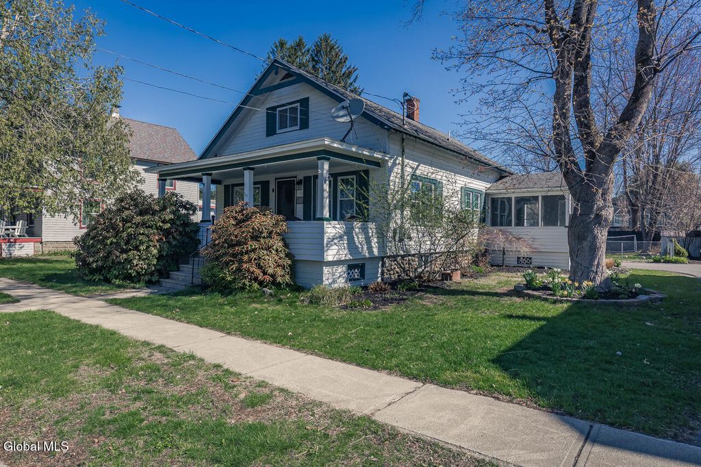 38 1st Avenue, Broadalbin, NY 12025
