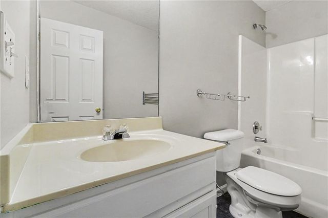 5790 Sable Glen Road, Atlanta, GA 30349