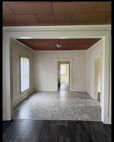 810 Thresher Avenue, Benton Harbor, MI 49022