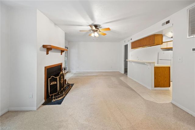 644 Waters DR, Virginia Beach, VA 23462