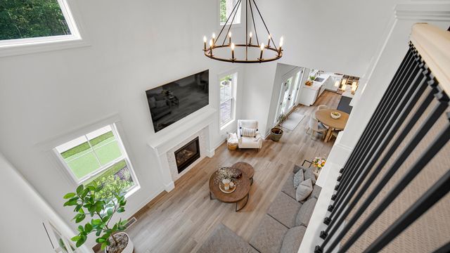 18 Blue Grass Way, Chesterton, IN 46304