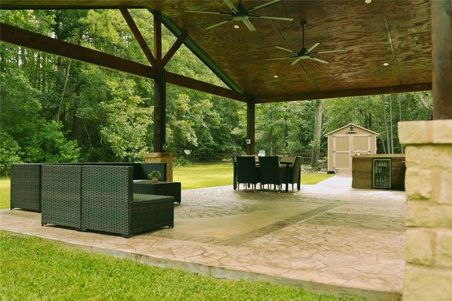 21119 Rock Pigeon, Cleveland, TX 77328